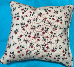 9-inch coral pillow back 001