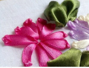 Ribbon flower